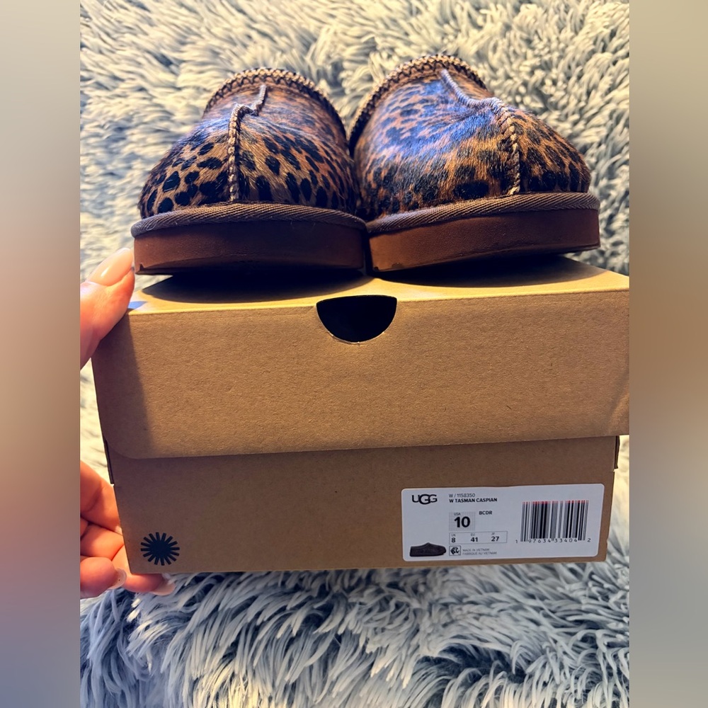 UGG Tasman Caspian Slippers EUC - Picture 12 of 12